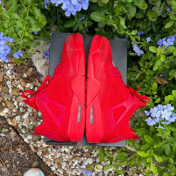 Air Jordan 4 Retro Flyknit Sneakers Red Size 10.5 - Picture 5 of 10